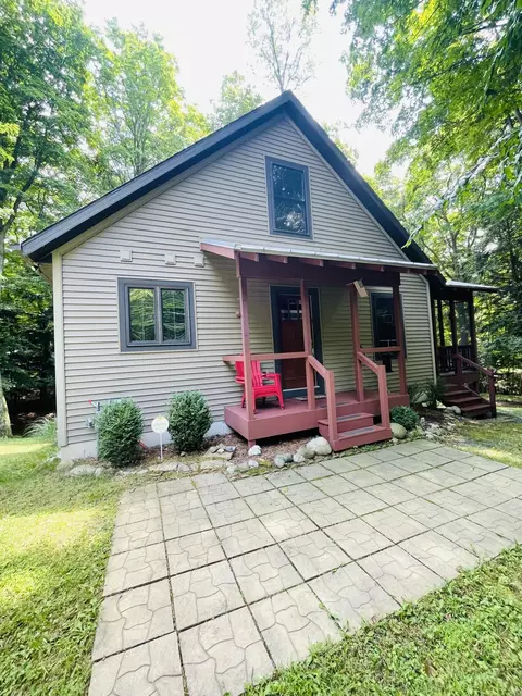 5905 W Barnhart Rd, Ludington, MI 49431