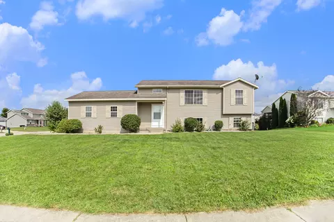 6474 Prairie Pointe Pointe SE, Caledonia, MI 49316