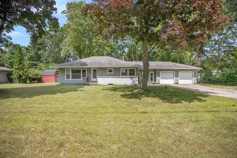 1360 Logan Rd, Muskegon, MI 49445