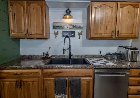 120 Cherry St, Constantine, MI 49042 photo 9