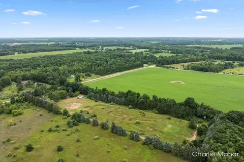 5015 W Hillis Rd, Stanton, MI 48888 photo 23