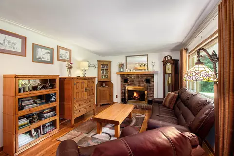 120 Keddle Rd, Howell, MI 48843 photo 4
