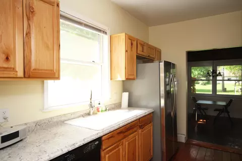 219 State St, Mendon, MI 49072 photo 5