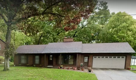 6835 Cromwell St, Portage, MI 49024