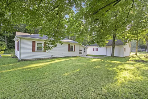 6832 E Maple St, Newaygo, MI 49337 photo 23
