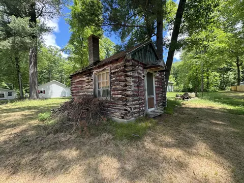6832 E Maple St, Newaygo, MI 49337 photo 26