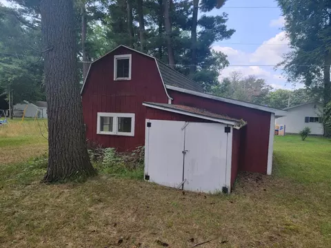 6832 E Maple St, Newaygo, MI 49337 photo 28