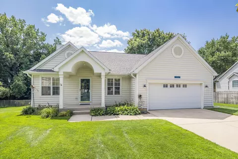 6971 Orchard Meadow Ct, Portage, MI 49024