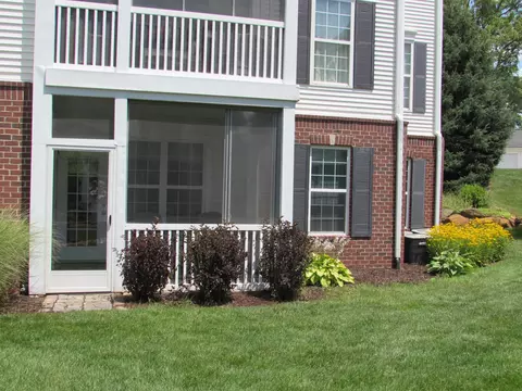 1948 Coventry, Jackson, MI 49201