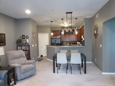 1948 Coventry, Jackson, MI 49201 photo 4