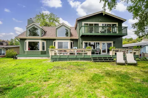 4973 Maple Ct, Coloma, MI 49038