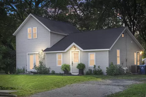 210 S Columbia Ave, Scottville, MI 49454