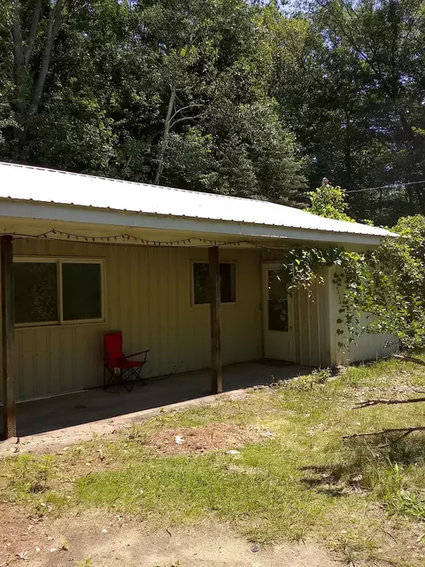 5283 117th Ave, Fennville, MI 49408