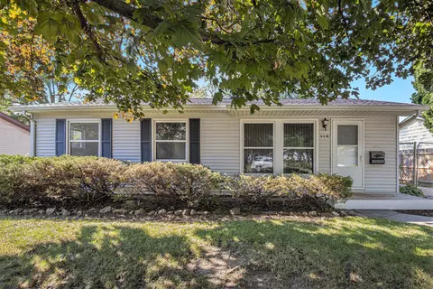 215 St Louis St, Milan, MI 48160