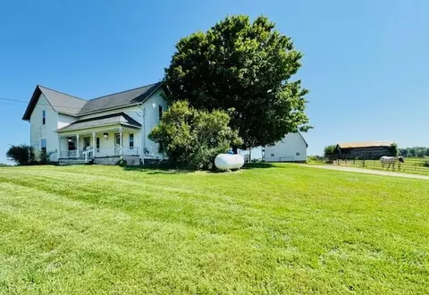 438 E Musgrove Hwy, Lake Odessa, MI 48849