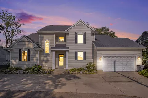 10960 Long Point Dr, Plainwell, MI 49080 photo 3