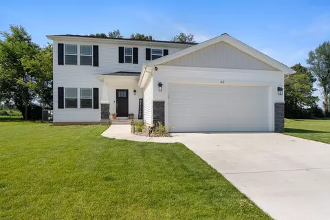 62 Dickens St, Spring Arbor, MI 49283