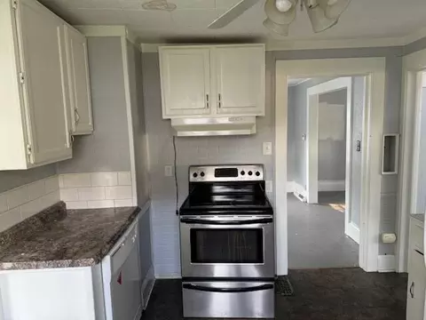 619 Chester St, Jackson, MI 49203 photo 13