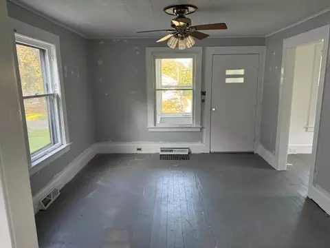 619 Chester St, Jackson, MI 49203 photo 7