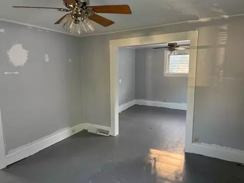 619 Chester St, Jackson, MI 49203 photo 6
