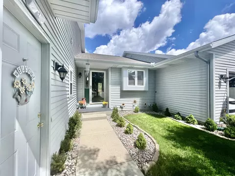 2576 Rolling Ridge Ln NW, Grand Rapids, MI 49534