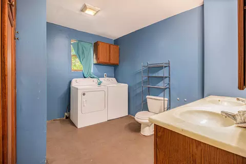 243 E Pine St, Elsie, MI 48831 photo 11