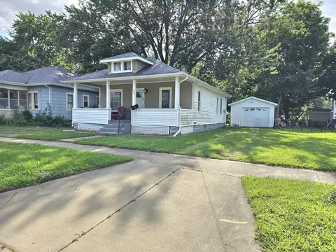 603 S Constantine St, Three Rivers, MI 49093