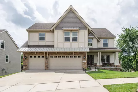1279 Yosemite Valley Dr, Milford, MI 48381