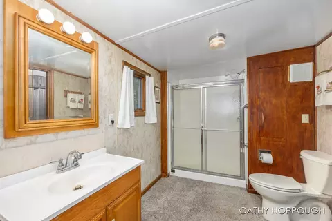 737 E Main St, Ionia, MI 48846 photo 13
