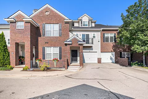 229 Scio Village Ct #218, Ann Arbor, MI 48103