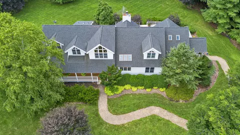 8700 Kruger Rd, Three Oaks, MI 49128