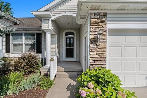 1359 Linwood Dr NW, Grand Rapids, MI 49534