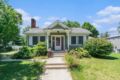 114 S Willard St, New Buffalo, MI 49117