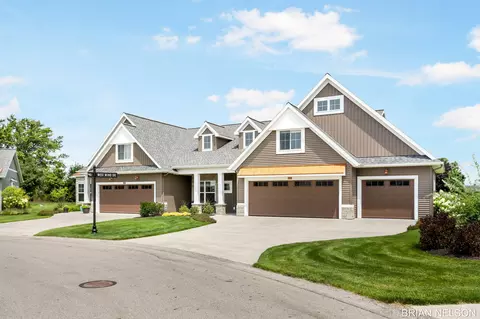 4725 Dune Grass Ln, Holland, MI 49423