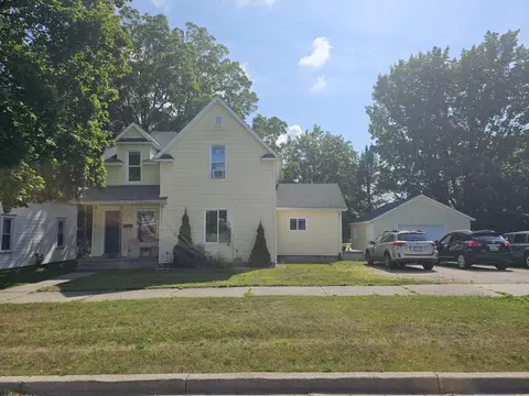 421 S Stewart Ave, Big Rapids, MI 49307