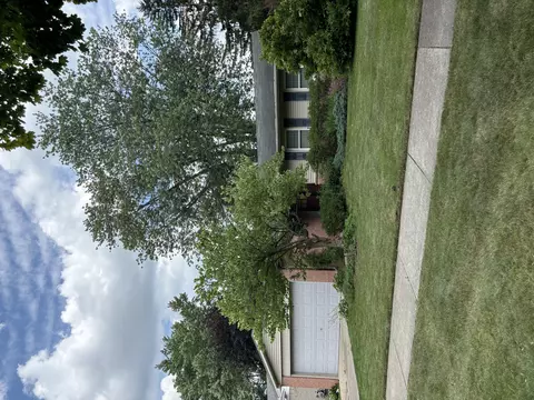 15238 Inbrook Dr, Plymouth, MI 48170