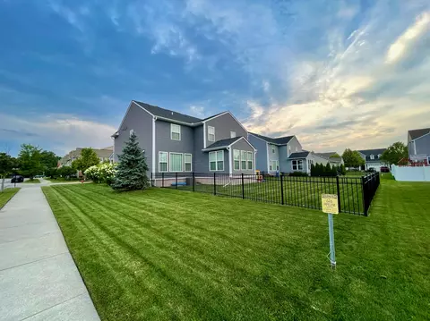 374 Wright St, Wixom, MI 48393 photo 32