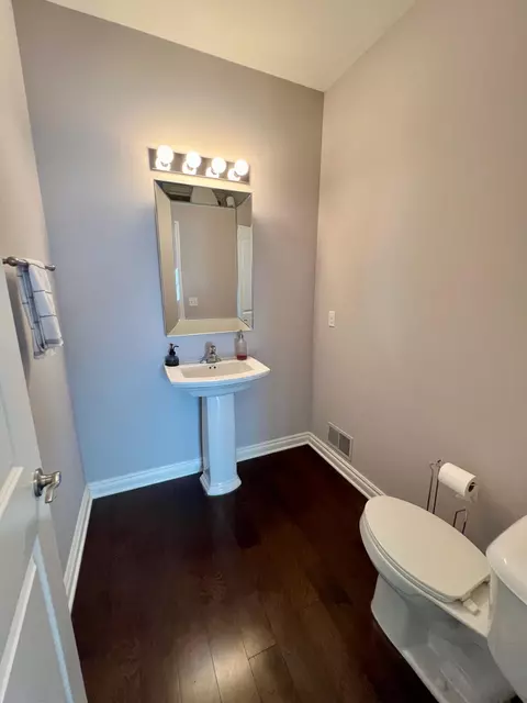 374 Wright St, Wixom, MI 48393 photo 7