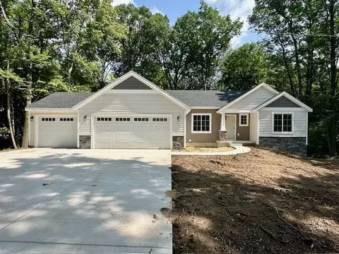 23350 15 Mile Rd, Big Rapids, MI 49307
