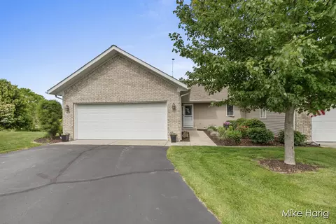 1631 Lisa Dr SW, Byron Center, MI 49315