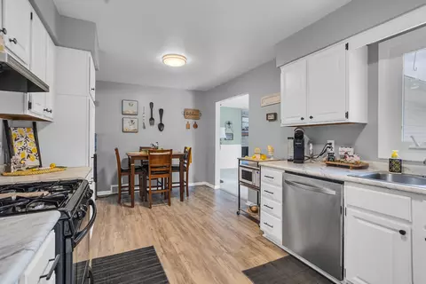3049 John Glenn Dr, Jackson, MI 49201 photo 14