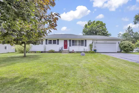 3049 John Glenn Dr, Jackson, MI 49201