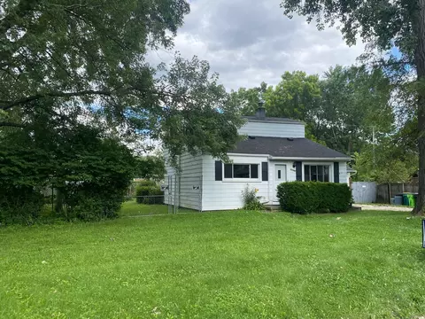 21740 Jacksonville St, Farmington, MI 48336