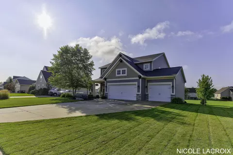 3714 Bryce Dr, Hudsonville, MI 49426