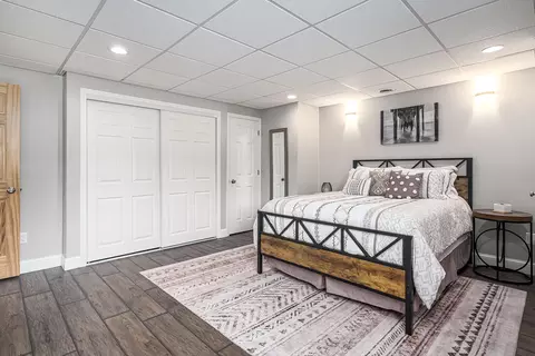 Bedroom - 20709 B Dr N, Marshall, MI 49068 photo 6 of 6