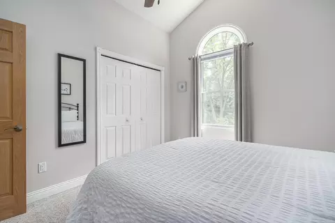 Bedroom - 20709 B Dr N, Marshall, MI 49068 photo 4 of 6