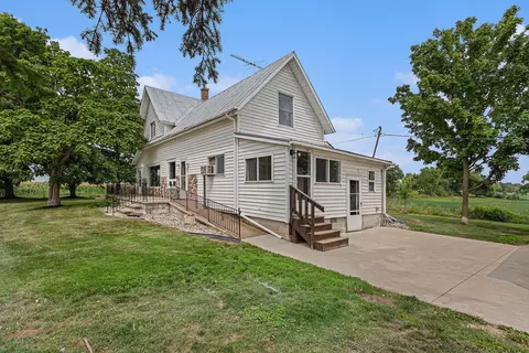 2136 Struble Rd, Muir, MI 48860 photo 2
