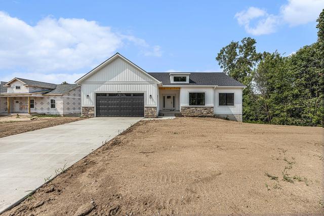 1875 Stratford Ln NW, Walker, MI 49534