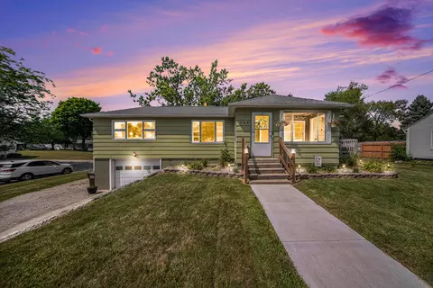 198 Buchanan St, Hudson, MI 49247
