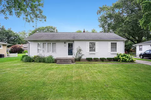 709 Winter St, Spring Lake, MI 49456